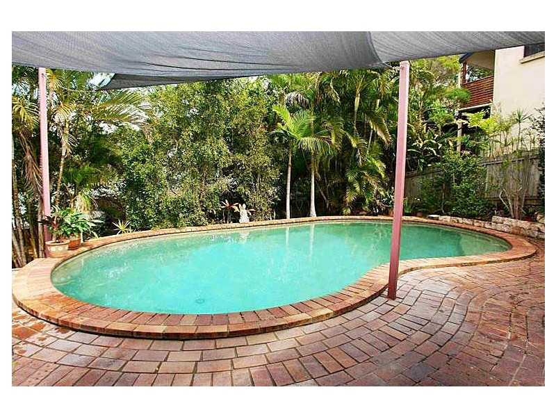 22 Stralock Street, Chapel Hill QLD 4069