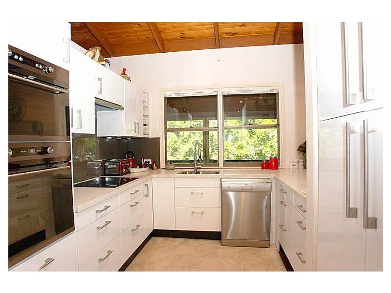 22 Stralock Street, Chapel Hill QLD 4069