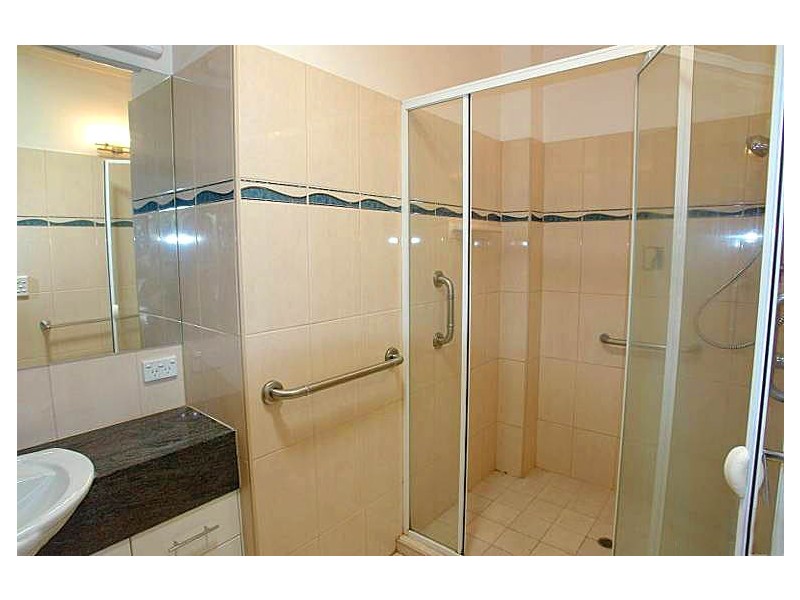 22 Stralock Street, Chapel Hill QLD 4069