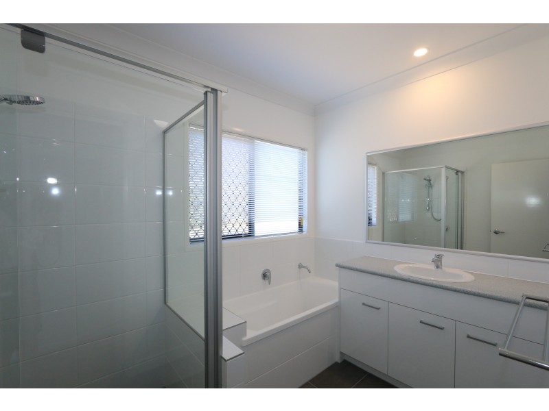 19 Kate Street, Indooroopilly QLD 4068