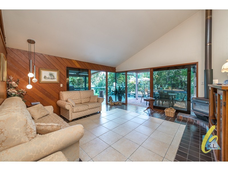 15 Wattle St, Mount Crosby QLD 4306