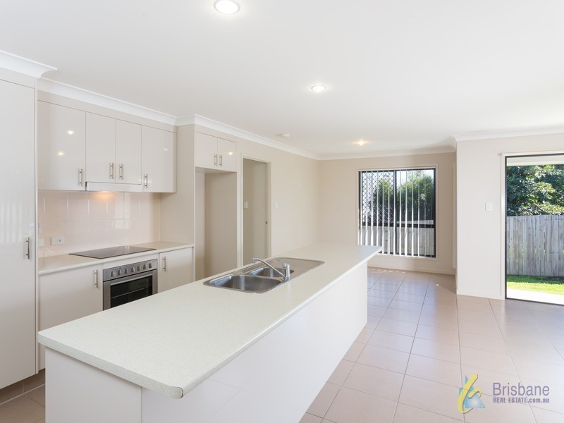 20 Oak Leaf St, Springfield Lakes QLD 4300