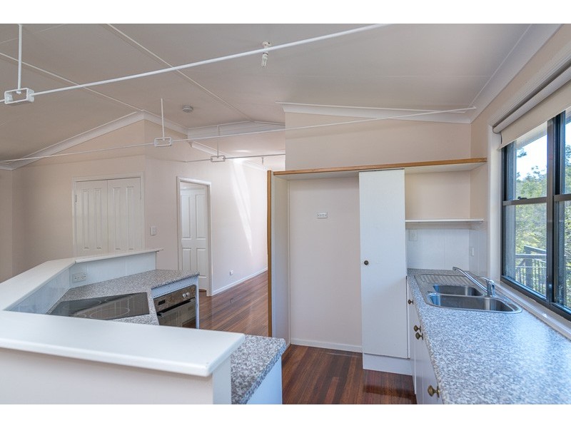 1212 Mt Crosby Rd, Mount Crosby QLD 4306