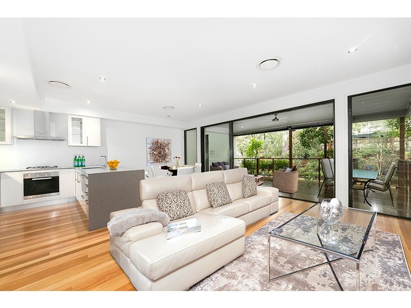 2/111 Elizabeth Street, Toowong QLD 4066