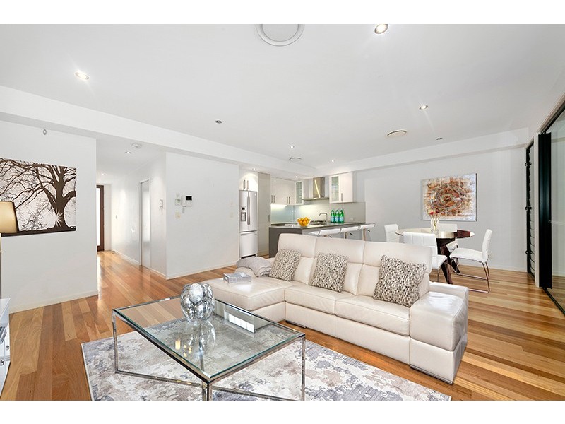 2/111 Elizabeth Street, Toowong QLD 4066