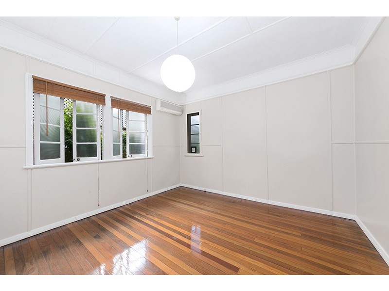 54 Menin Road, Corinda QLD 4075