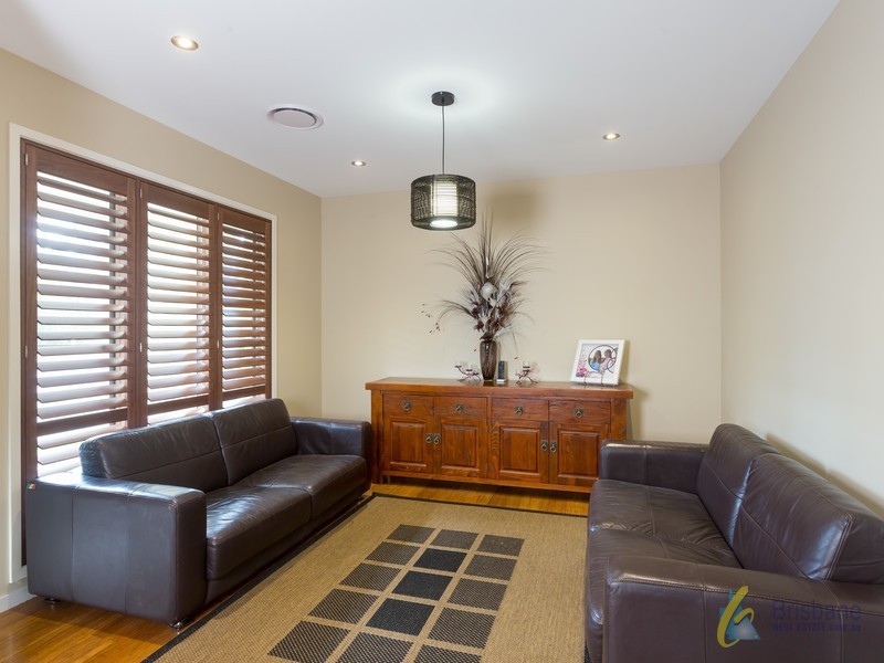 1 Lacebark Court, Bellbowrie QLD 4070