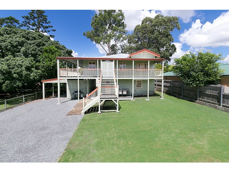 142a Englefield Rd, Oxley QLD 4075
