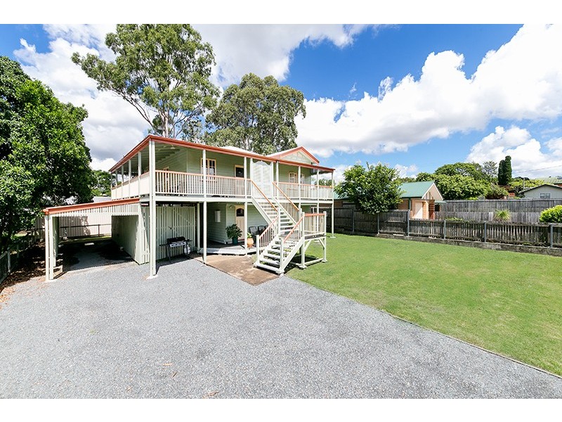 142a Englefield Rd, Oxley QLD 4075