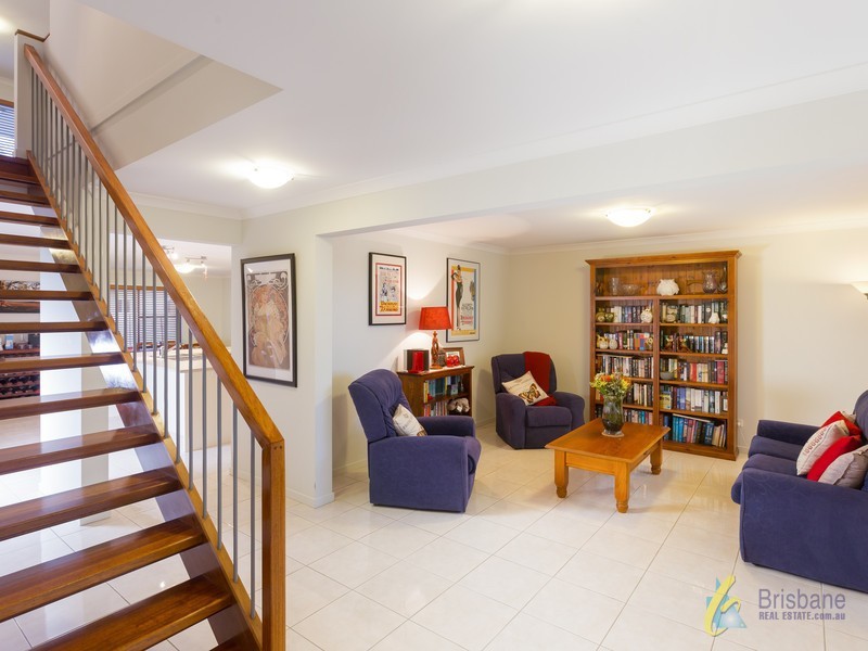 179 Gibson Crescent, Bellbowrie QLD 4070