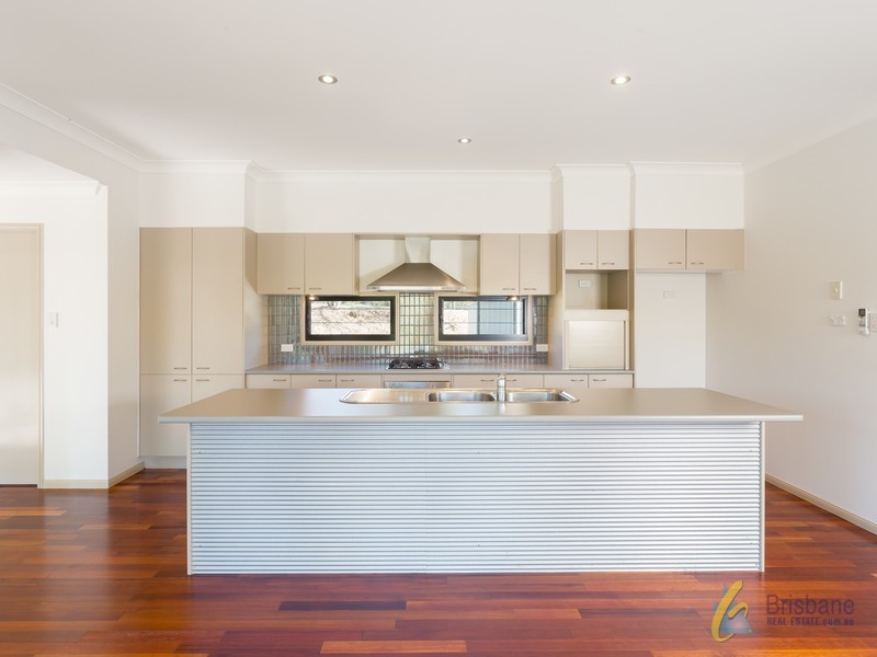 117 Red Cedar Road, Pullenvale QLD 4069