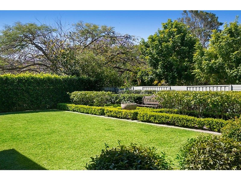 6 Donatello Street, Fig Tree Pocket QLD 4069