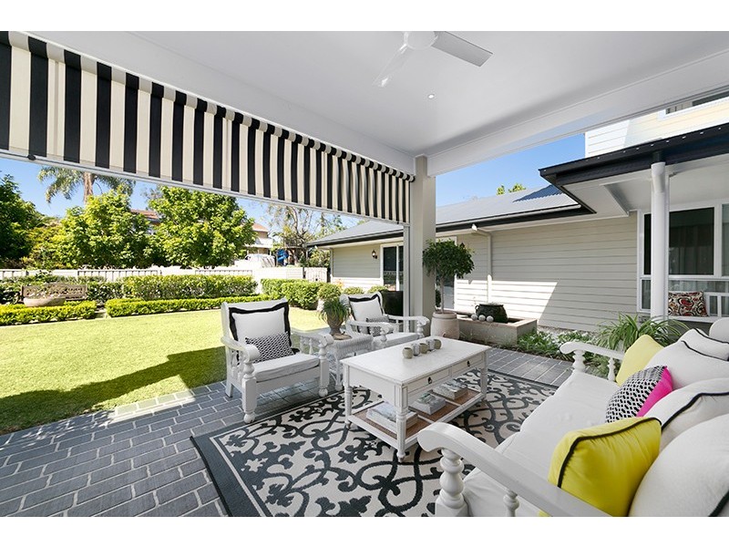 6 Donatello Street, Fig Tree Pocket QLD 4069