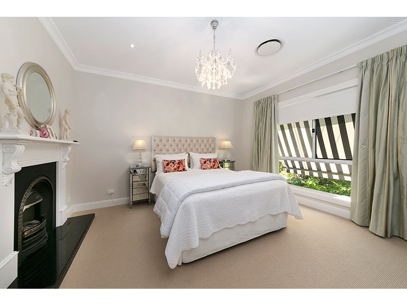 6 Donatello Street, Fig Tree Pocket QLD 4069