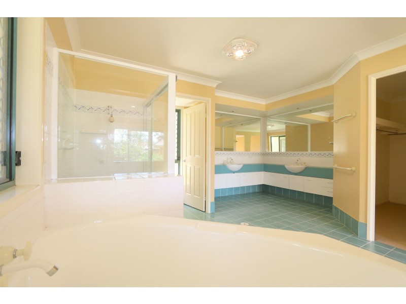 27 Apanie Street, Middle Park QLD 4074