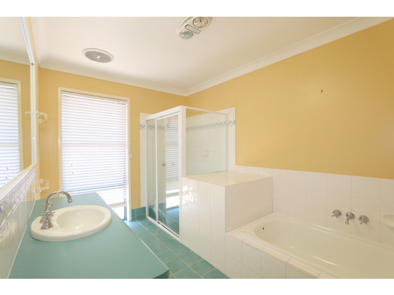 27 Apanie Street, Middle Park QLD 4074