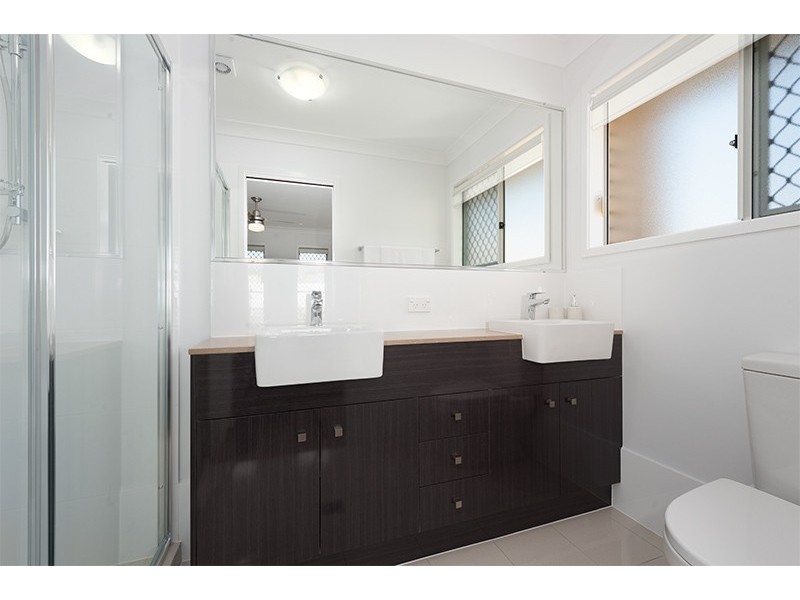 17 Wren Street, Redbank Plains QLD 4301
