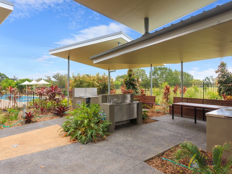 204/20 Egmont St, Sherwood QLD 4075