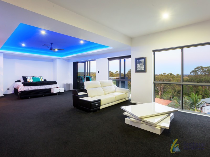 10 Grevillea Close, Chapel Hill QLD 4069