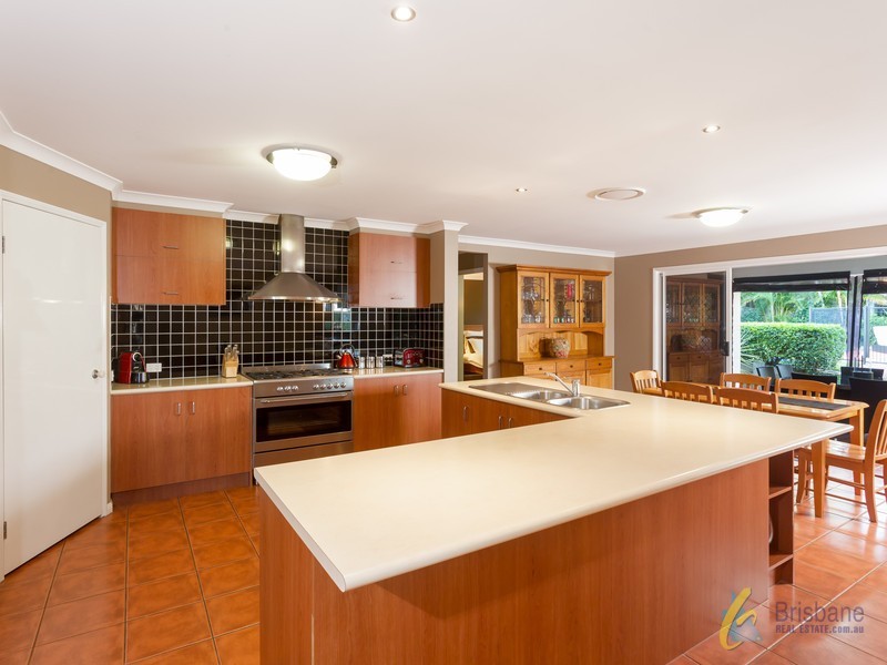 90 Claremont Pde, Forest Lake QLD 4078