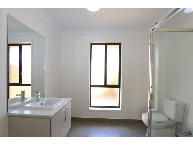 3 Wren Street, Redbank Plains QLD 4301