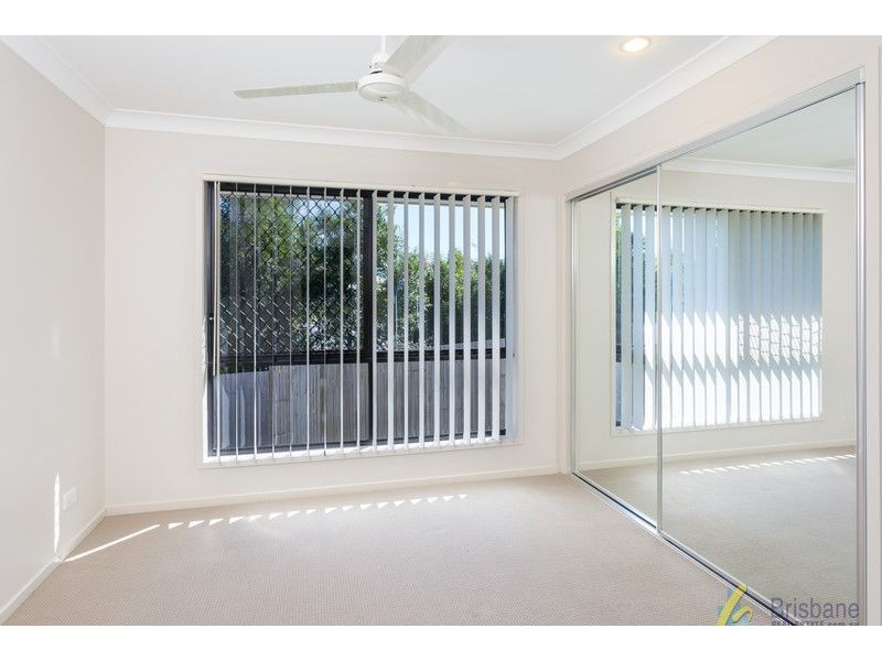 20 Oak Leaf Street, Springfield Lakes QLD 4300