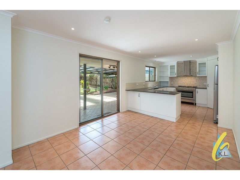 4 Wandoo Court, Karana Downs QLD 4306