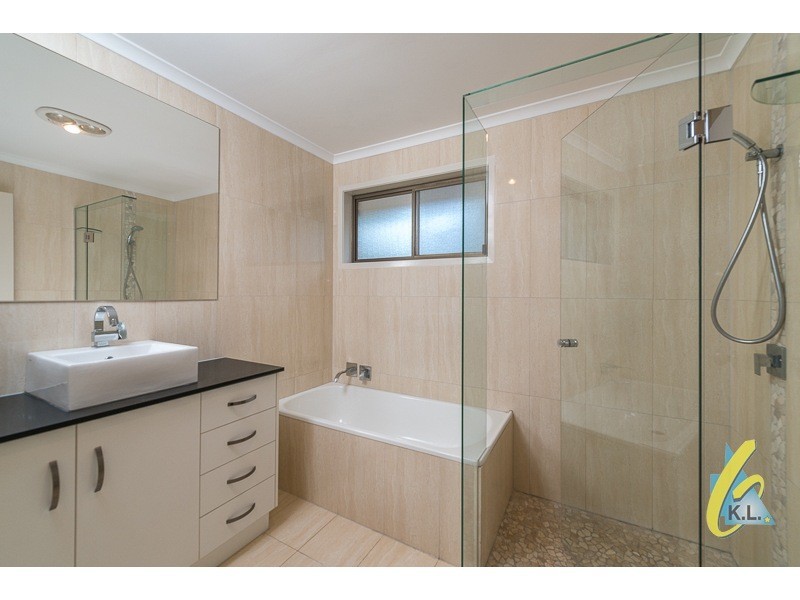 4 Wandoo Court, Karana Downs QLD 4306