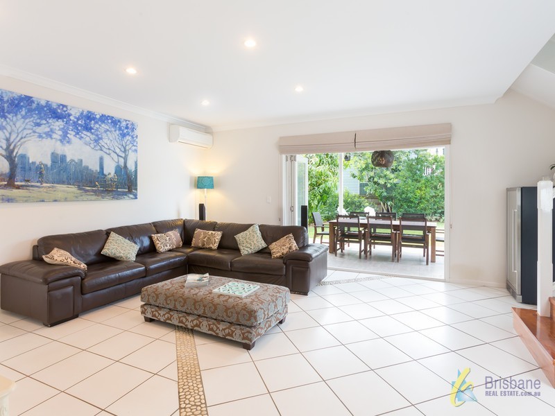 174 Verney Road East, Graceville QLD 4075