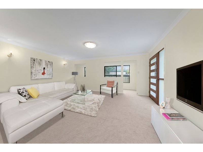 4 Karingal St, Kenmore QLD 4069