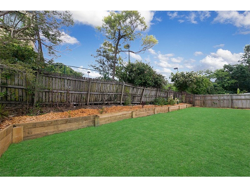 4 Karingal St, Kenmore QLD 4069