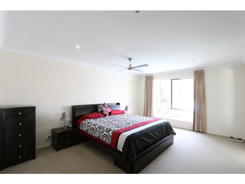 43 Gordon Tce, Indooroopilly QLD 4068