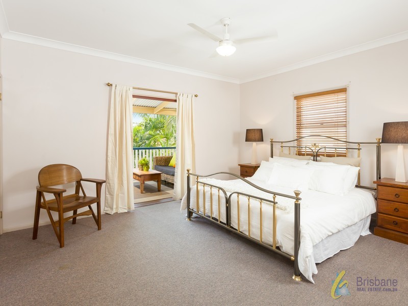 116 Graceville Avenue, Graceville QLD 4075
