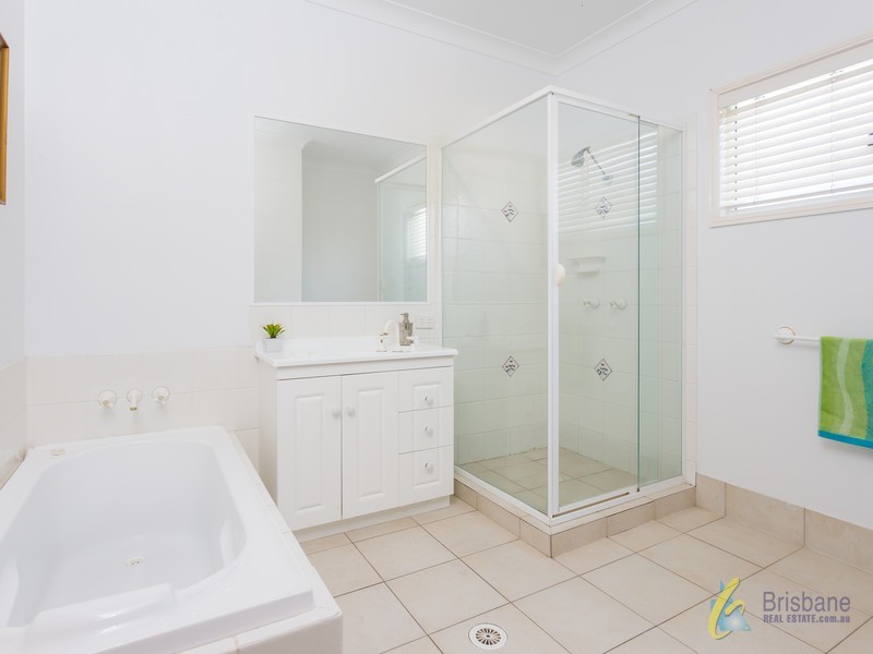 116 Graceville Avenue, Graceville QLD 4075