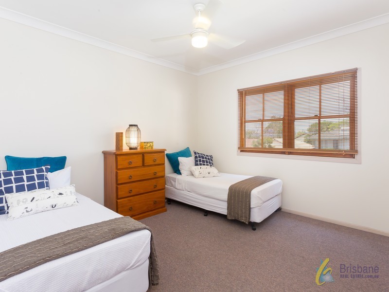 116 Graceville Avenue, Graceville QLD 4075