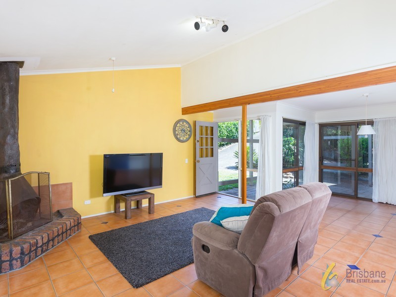 1070 Moggill Road, Kenmore QLD 4069