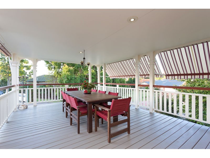 2 Coburn Court, Brookfield QLD 4069