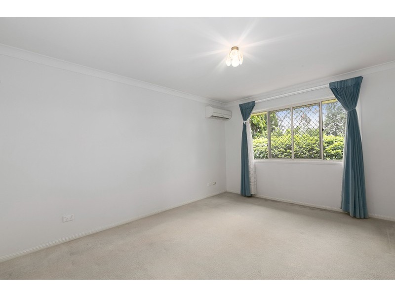 15 Forfar St, Seventeen Mile Rocks QLD 4073