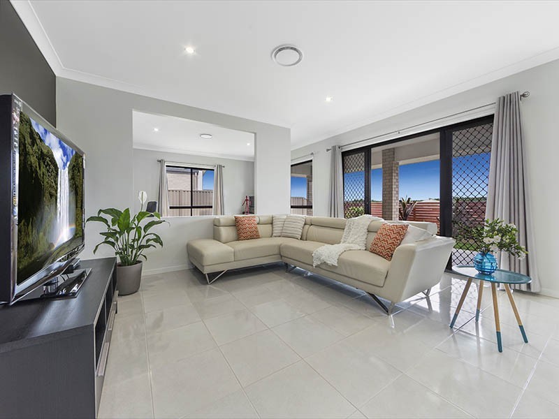 48 Pioneer Drive, Kuraby QLD 4112