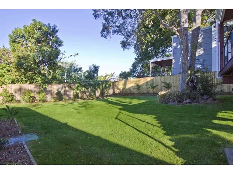 68 Gilruth Road, Kenmore QLD 4069