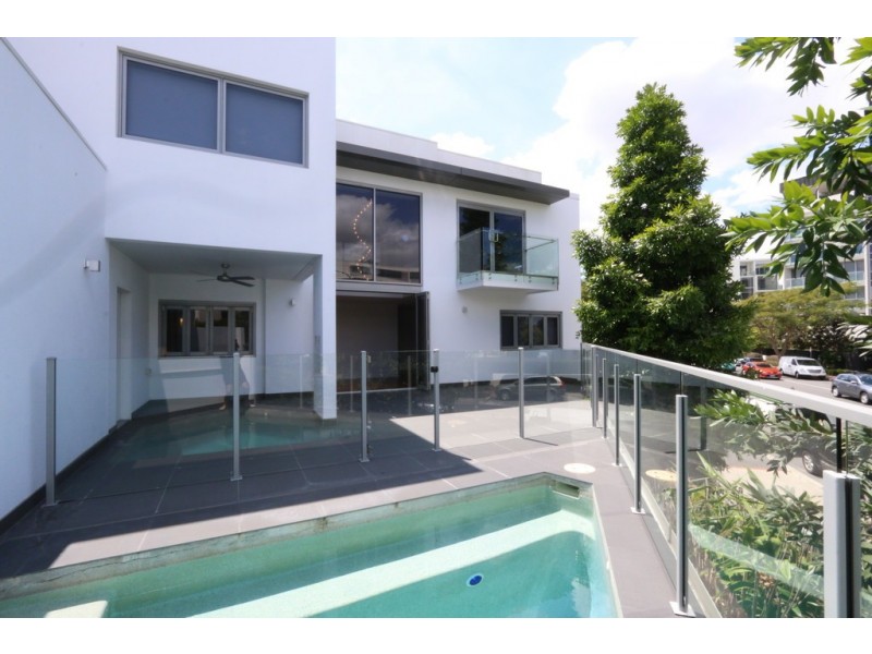 2/69 Kingsholme Street, Teneriffe QLD 4005