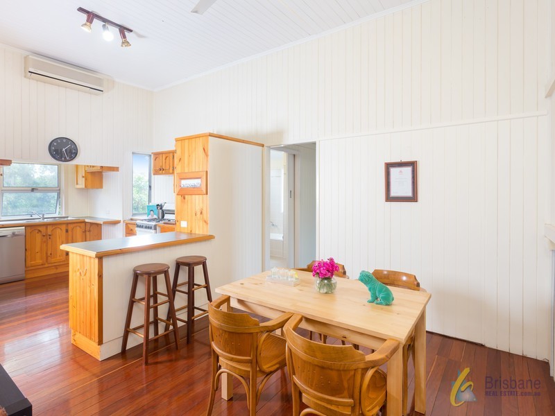 854 Oxley Road, Corinda QLD 4075