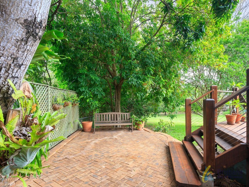 6 Oconnor street, Oxley QLD 4075