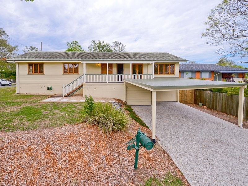 22 Aberfoyle Street, Kenmore QLD 4069