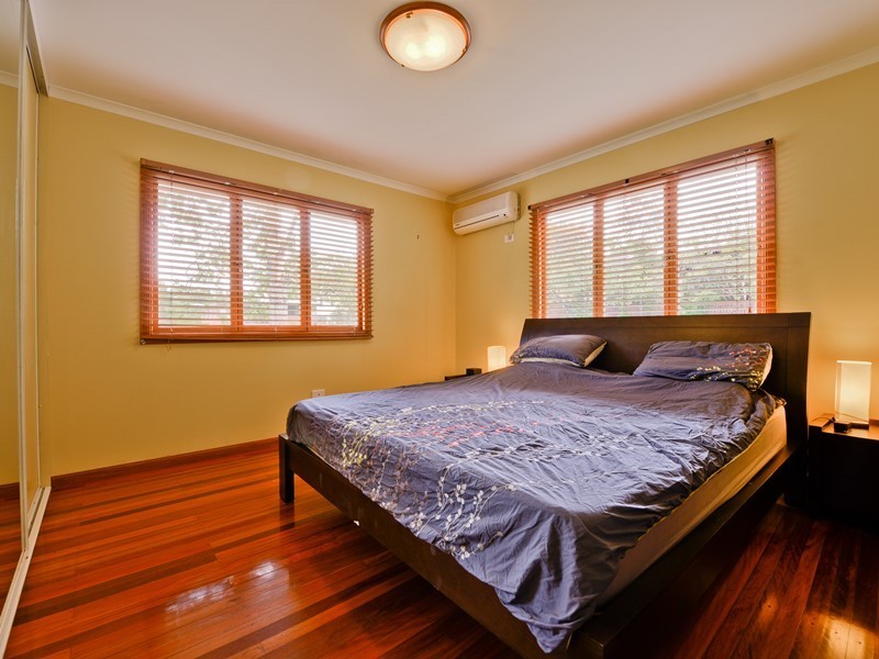 22 Aberfoyle Street, Kenmore QLD 4069
