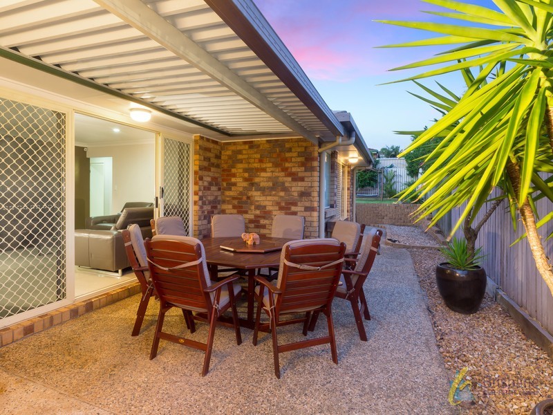 18 Cook St, Forest Lake QLD 4078