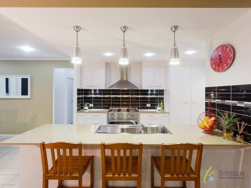 34 Yaggera Place, Bellbowrie QLD 4070