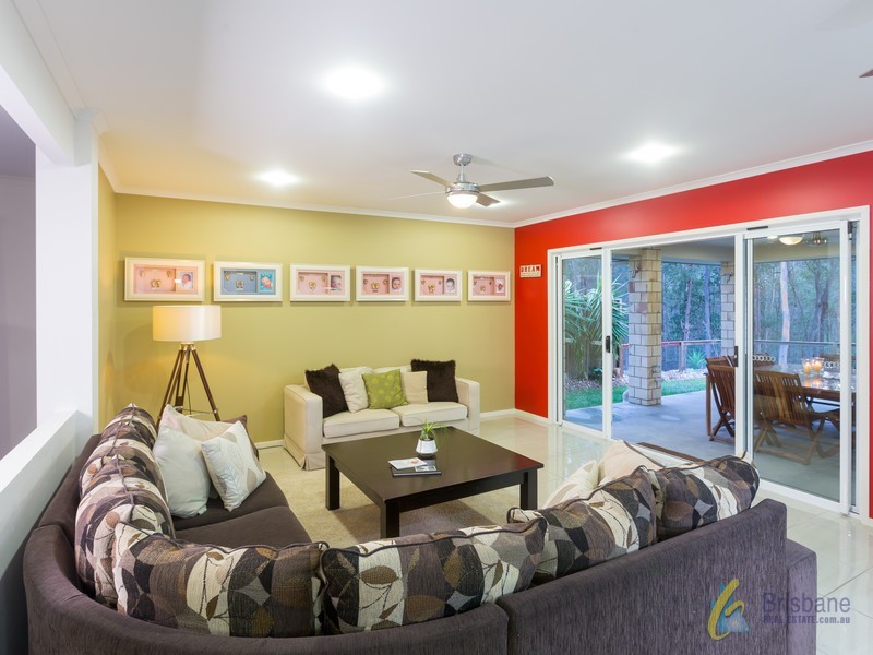 34 Yaggera Place, Bellbowrie QLD 4070