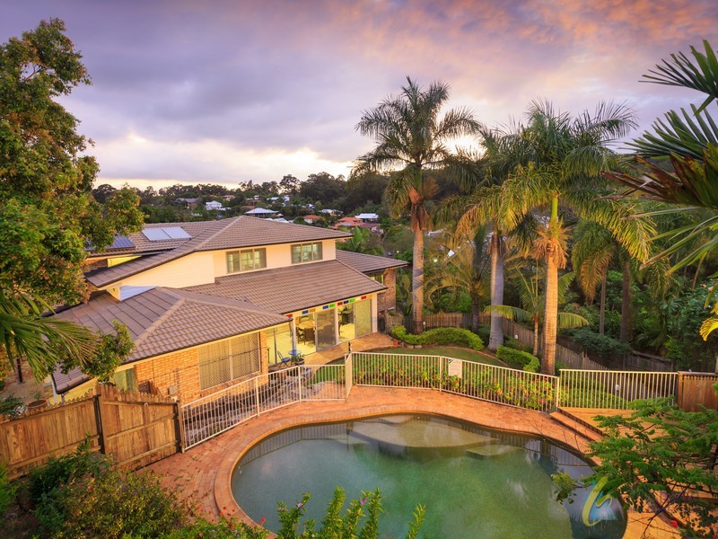 30 Mukurta Street, Chapel Hill QLD 4069