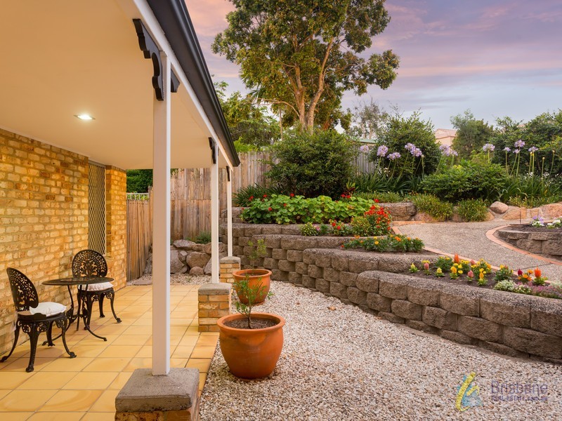 30 Mukurta Street, Chapel Hill QLD 4069